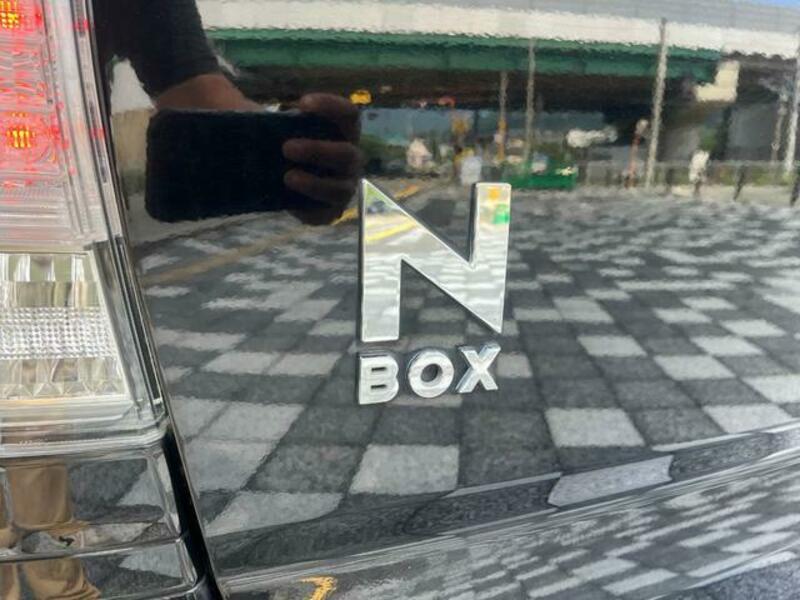 N BOX CUSTOM