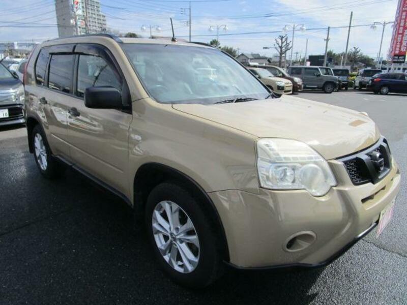 X-TRAIL