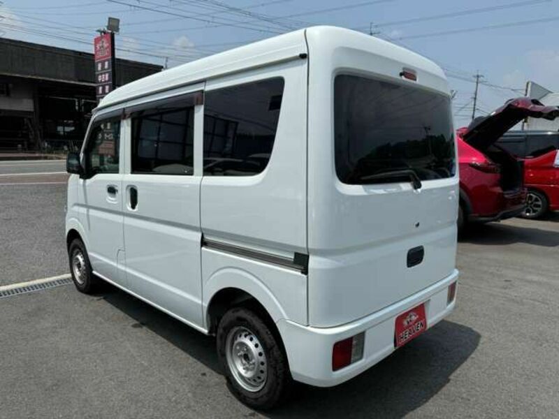 MINICAB VAN