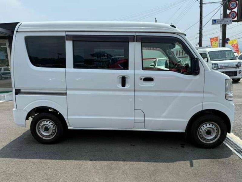MINICAB VAN