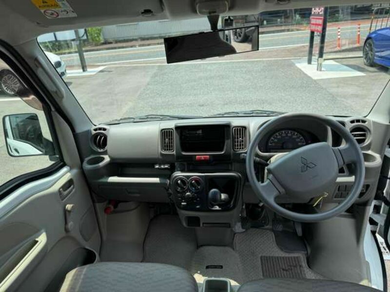MINICAB VAN