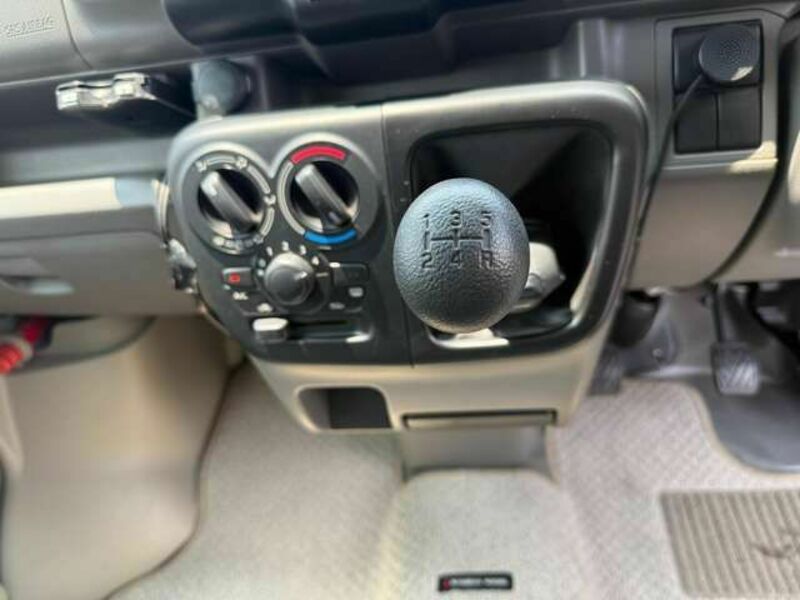 MINICAB VAN