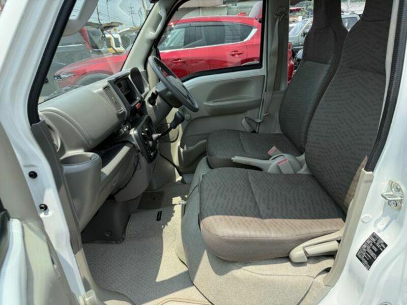 MINICAB VAN