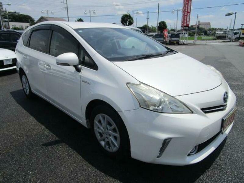 PRIUS ALPHA