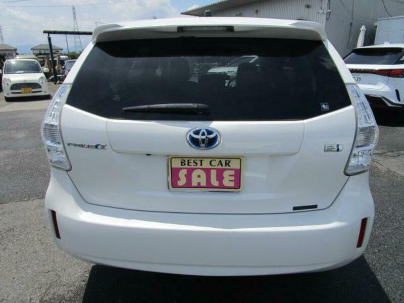 PRIUS ALPHA