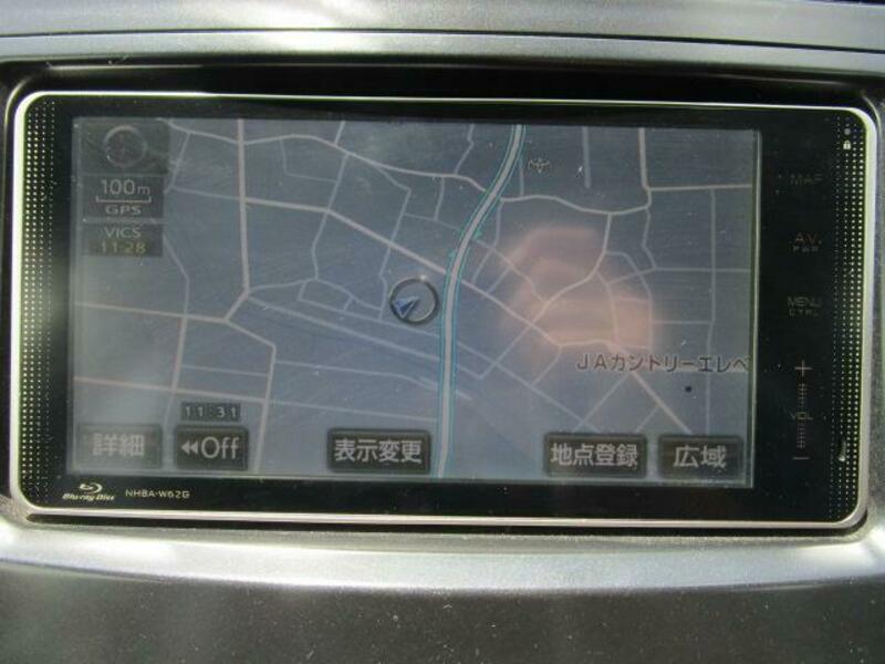 PRIUS ALPHA