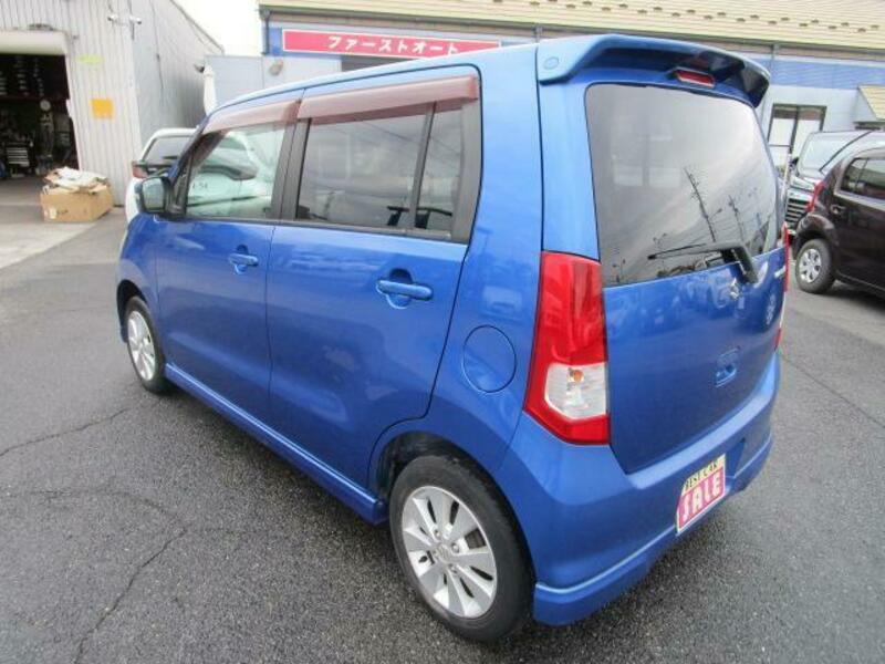 WAGON R