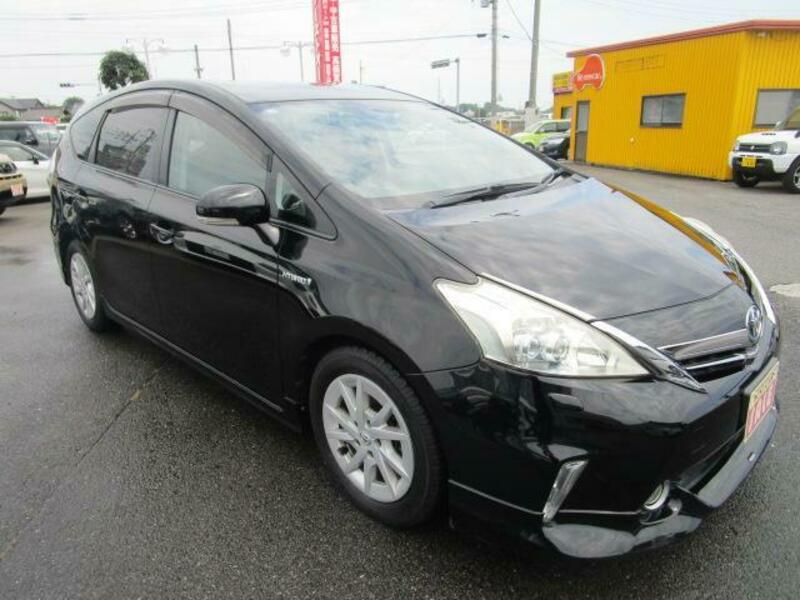 PRIUS ALPHA
