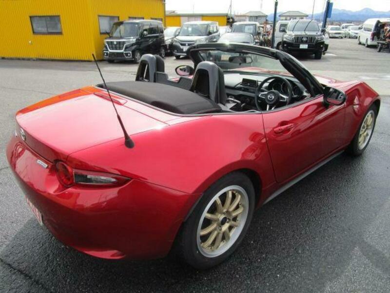 ROADSTER