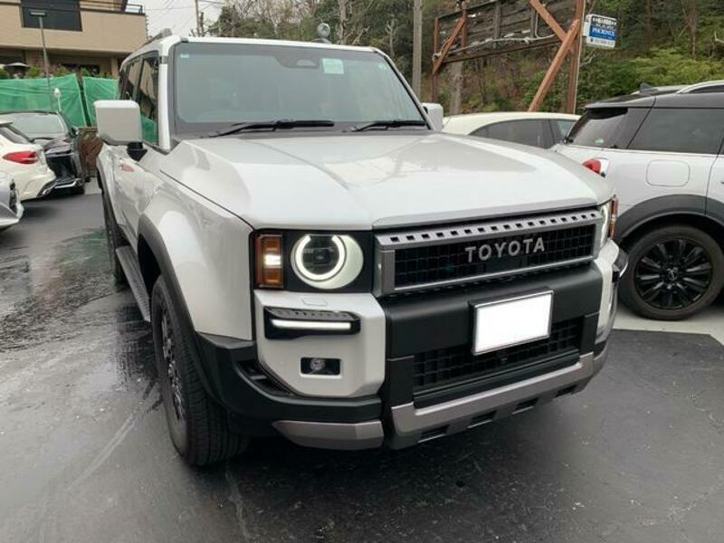 LAND CRUISER 250