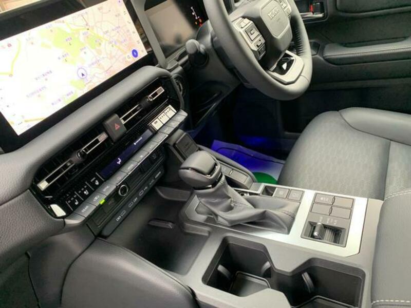 LAND CRUISER 250