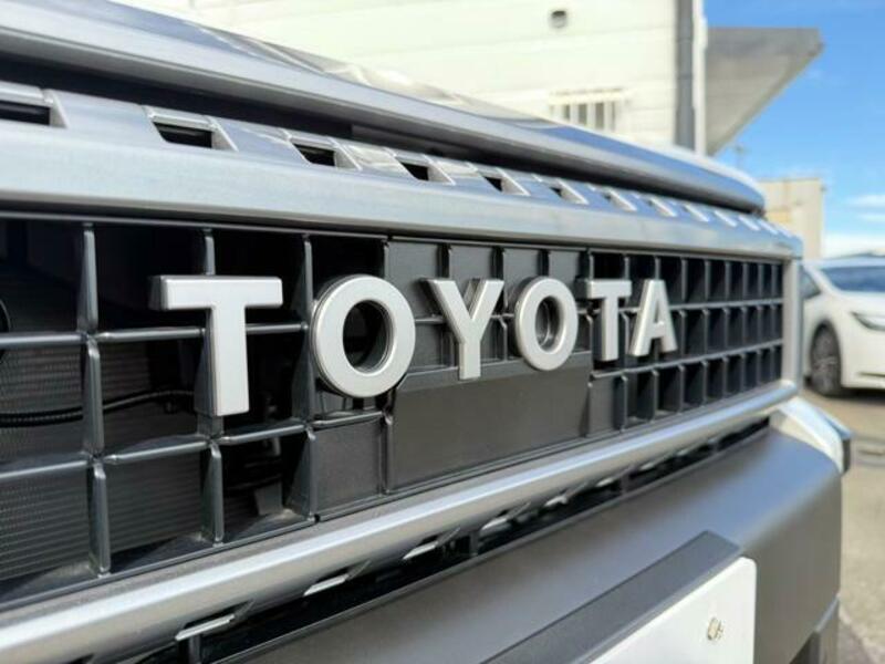 LAND CRUISER 250