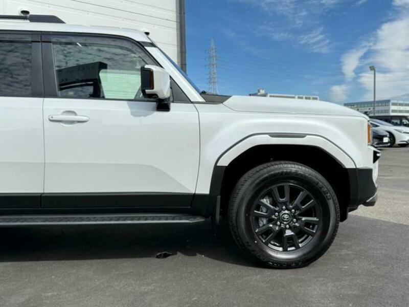 LAND CRUISER 250