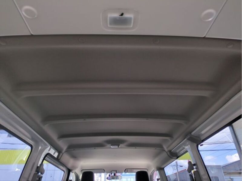 NV350 CARAVAN