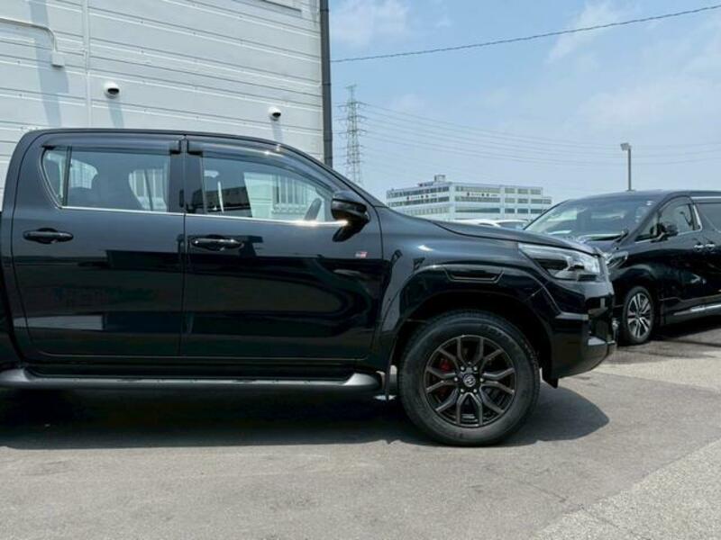 HILUX