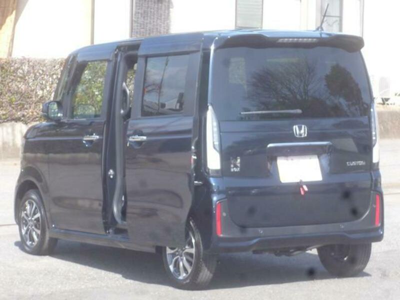 N BOX CUSTOM