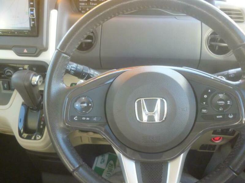 N BOX