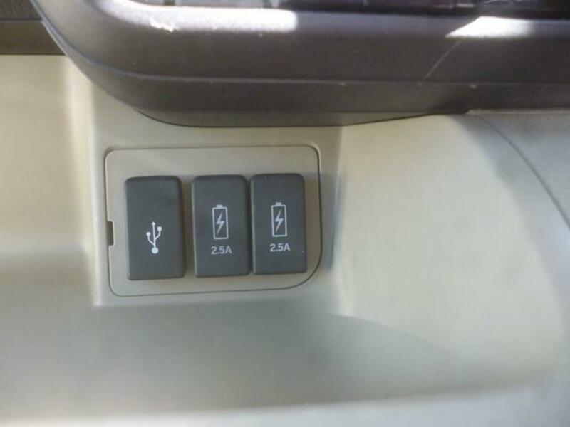 N BOX