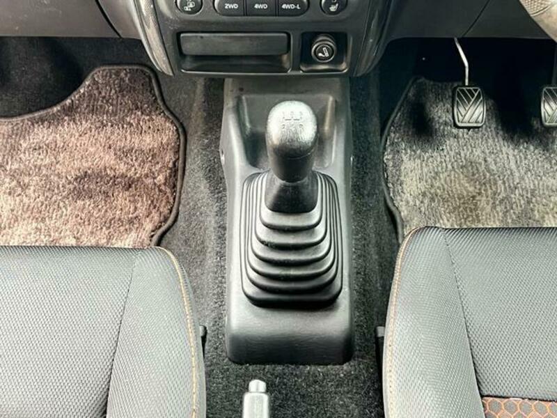 JIMNY SIERRA