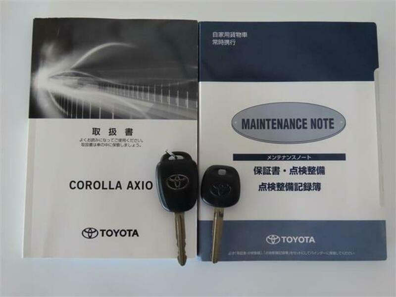 COROLLA AXIO
