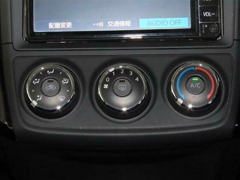 COROLLA AXIO