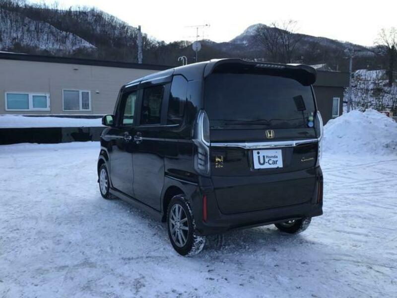 N BOX CUSTOM