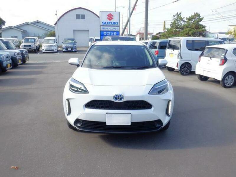 YARIS CROSS