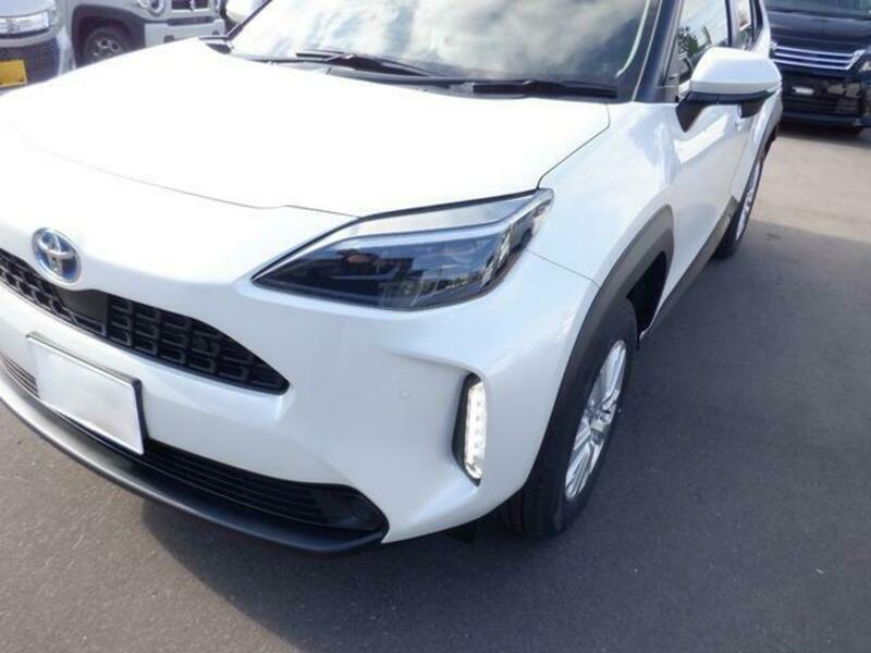 YARIS CROSS