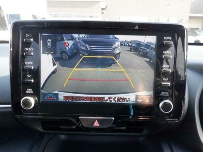 YARIS CROSS