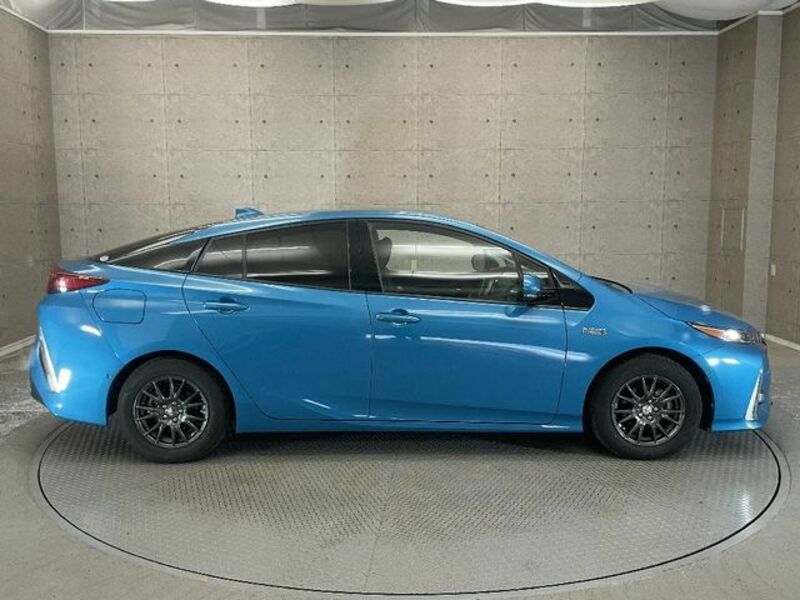 PRIUS PHV
