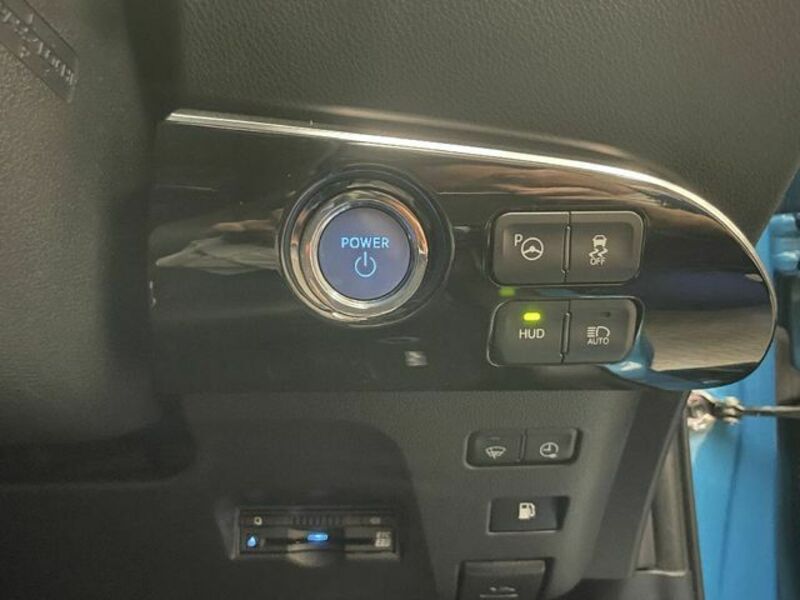 PRIUS PHV