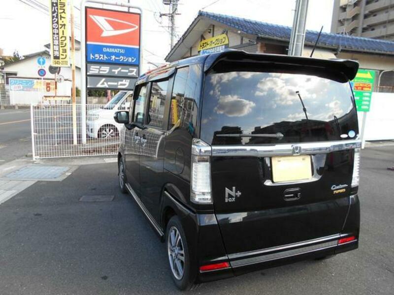 N BOX CUSTOM