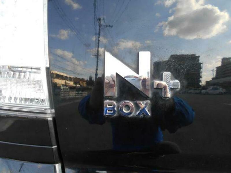 N BOX CUSTOM