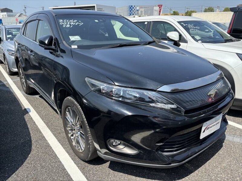 TOYOTA HARRIER