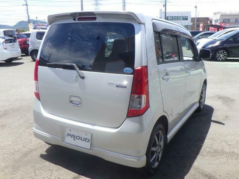 WAGON R