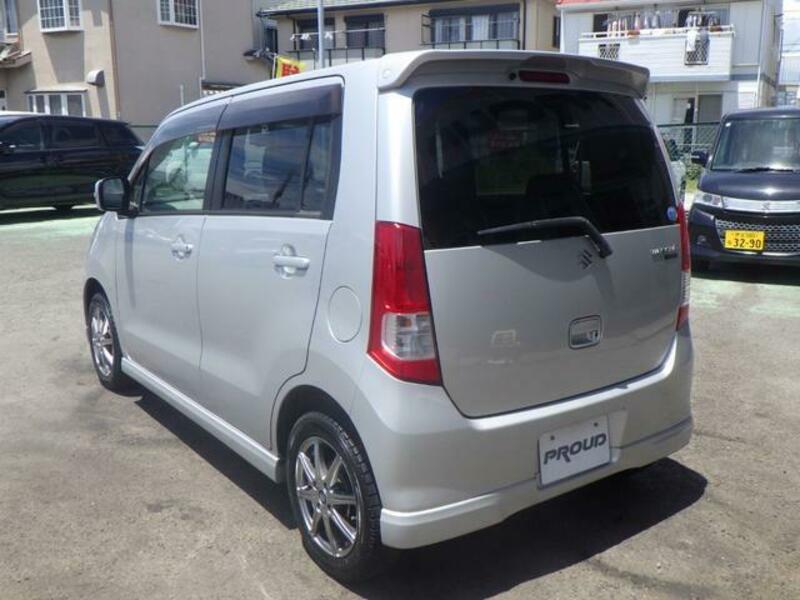 WAGON R