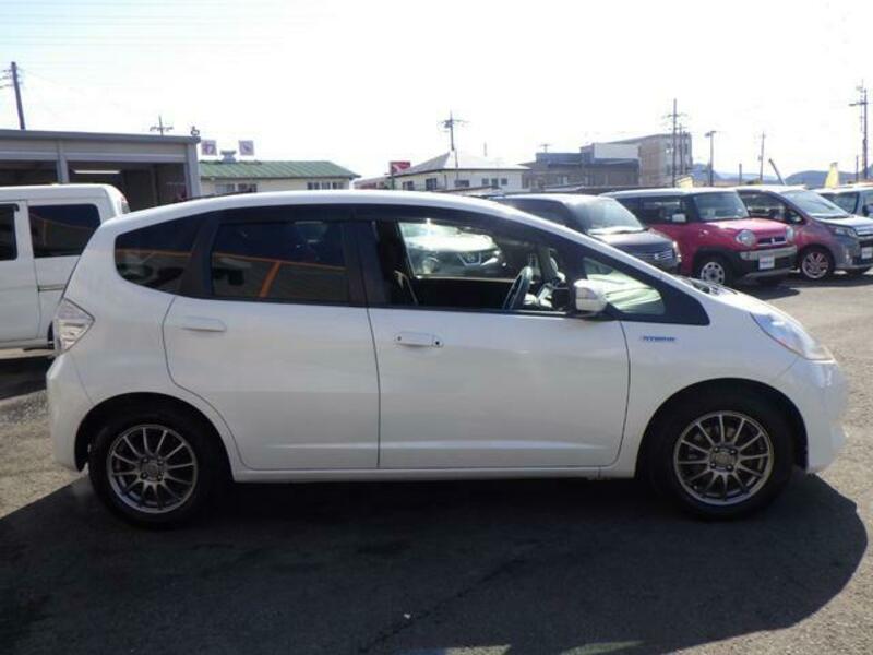 FIT HYBRID