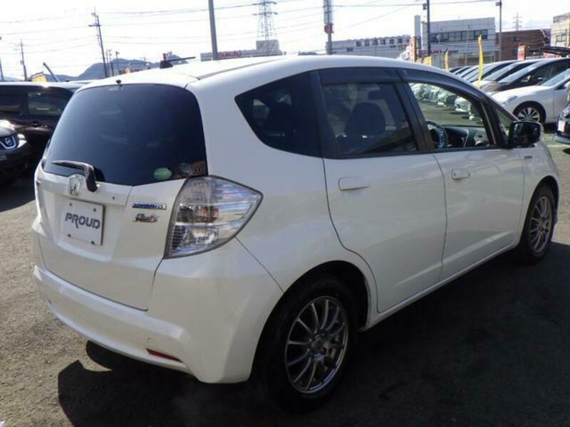 FIT HYBRID