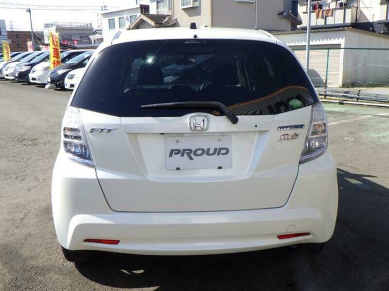 FIT HYBRID