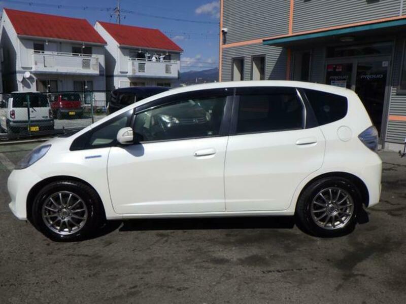 FIT HYBRID