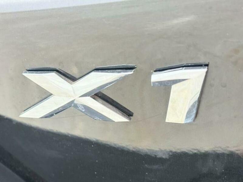 X1