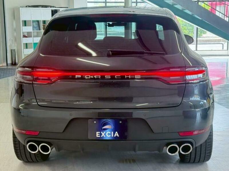 MACAN