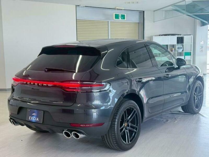 MACAN
