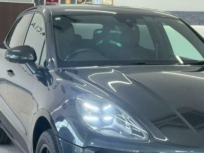 MACAN