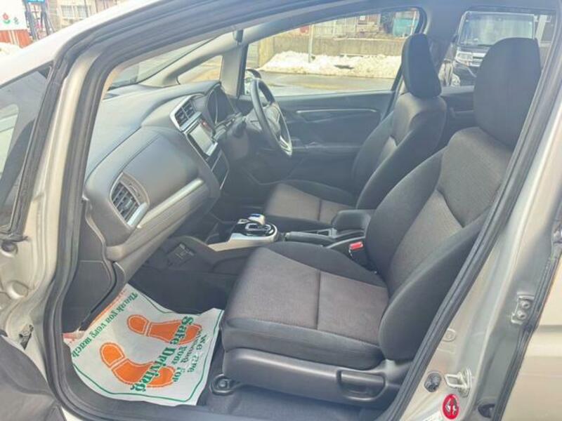 FIT HYBRID
