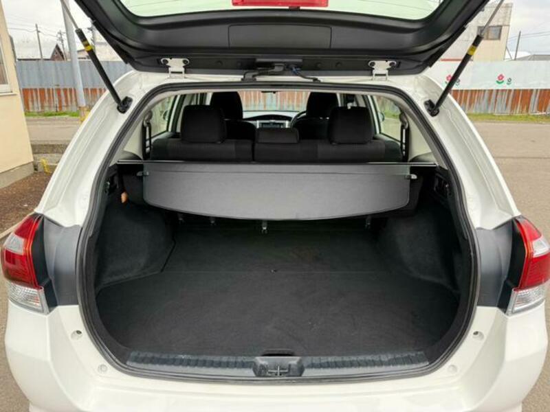 COROLLA FIELDER