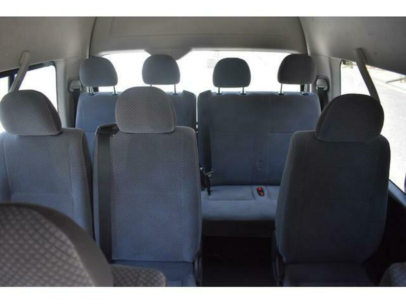 HIACE COMMUTER