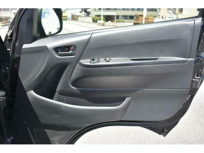 HIACE COMMUTER