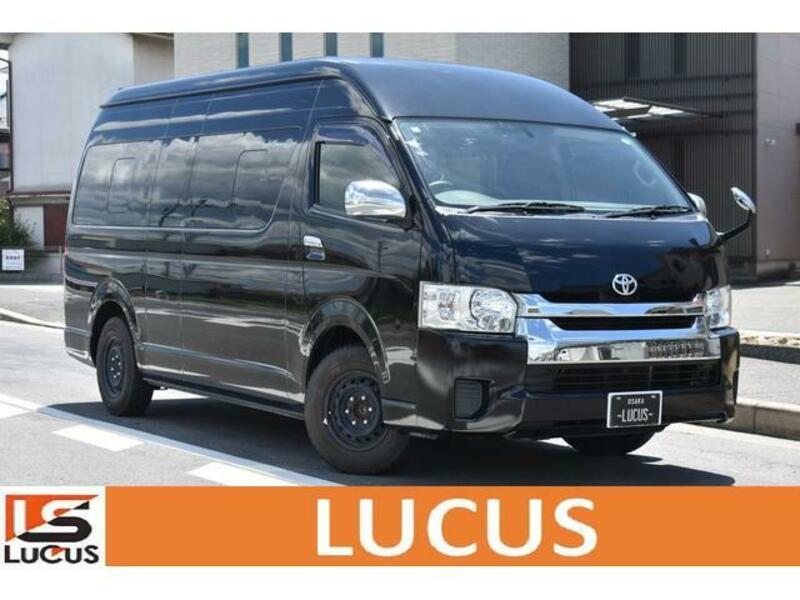 TOYOTA HIACE COMMUTER
