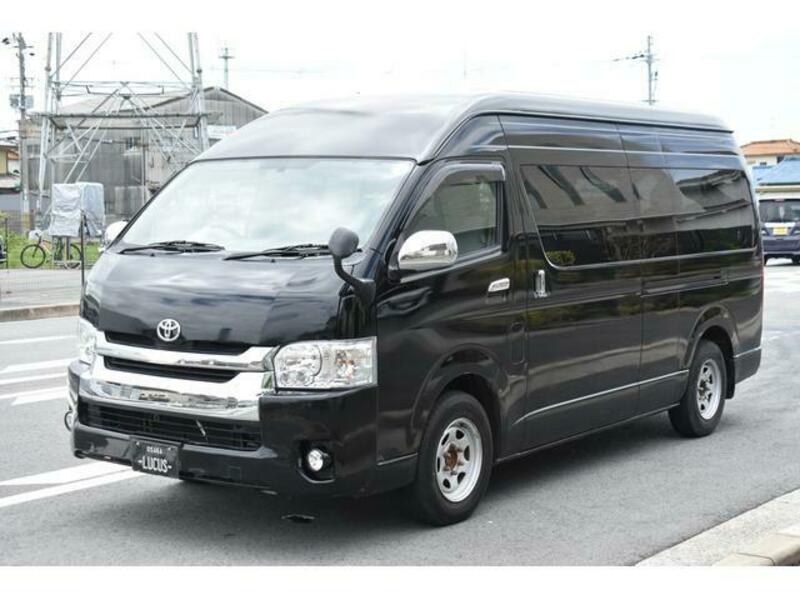 HIACE COMMUTER
